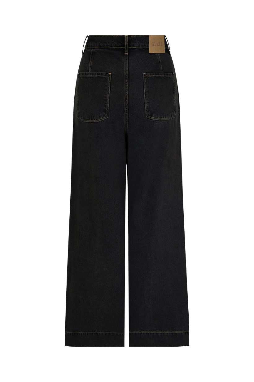 Classic Straight Leg Jean - Image 11